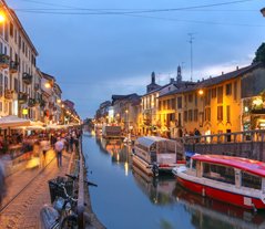 Milan_Lombardy_Navigli_view_blg