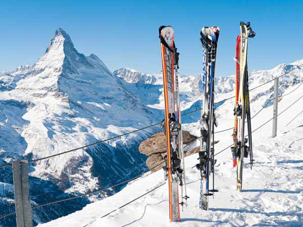 Aosta_Valley_Cervinia_Mt_Cervino_Skiing_Snow