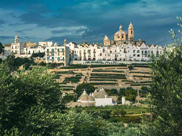 Apulia_Locorotondo_White_town